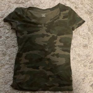 Mossimo V-neck camo shirt